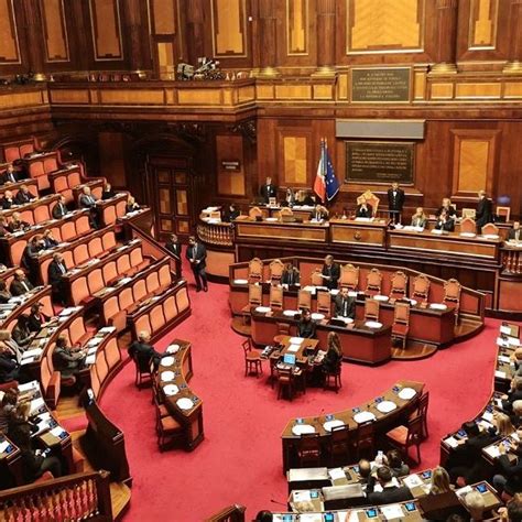 意大利议会选举转向背对欧洲