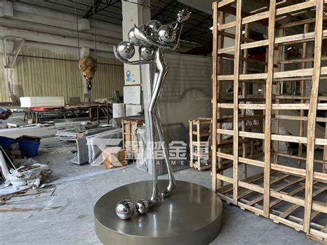 抽象不锈钢雕塑纯手工锻造