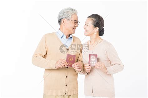 拿结婚证可以查询老公的银行卡吗