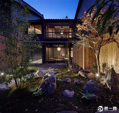 日式别墅庭院图片