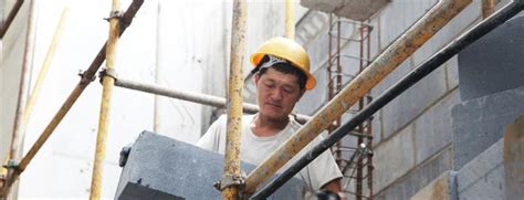 日本工厂工人工资一个月多少
