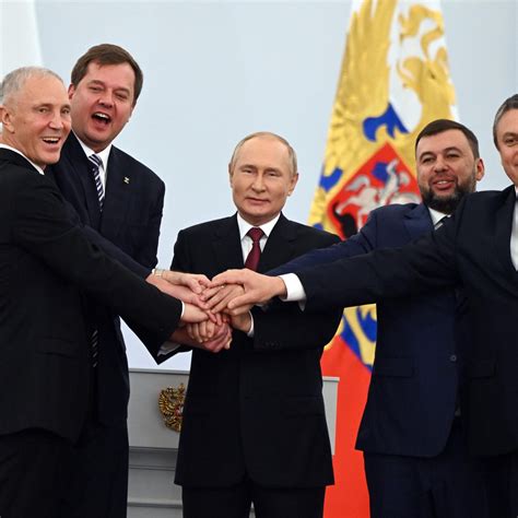 普京签署克里米亚入俄条约