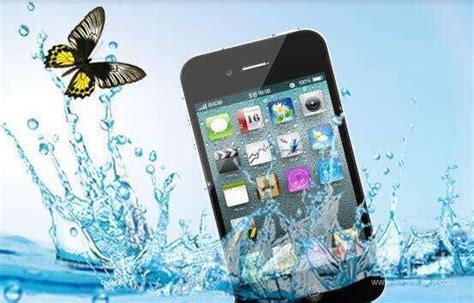 智能手机掉水里了正确处理方法