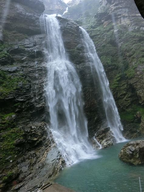 最壮观的庐山瀑布图片