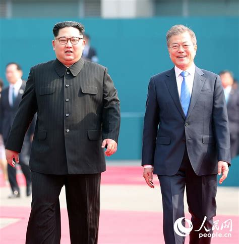 朝鲜与韩国两位女强人
