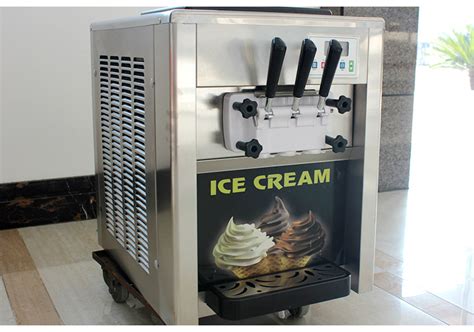 机器制作冰淇淋