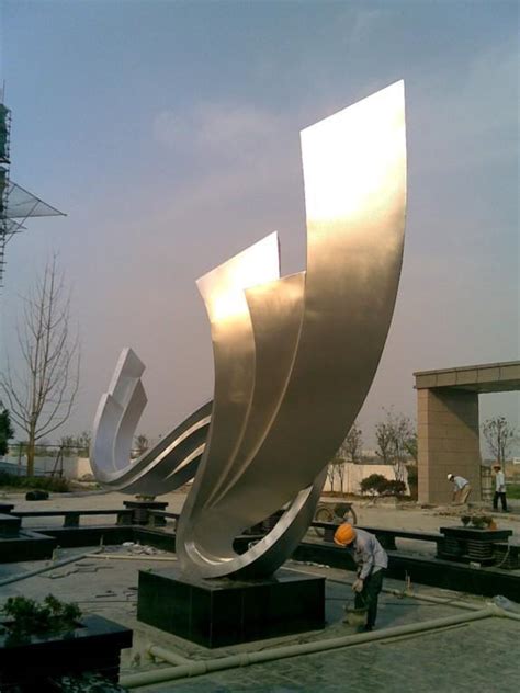 杨浦区知名不锈钢雕塑报价