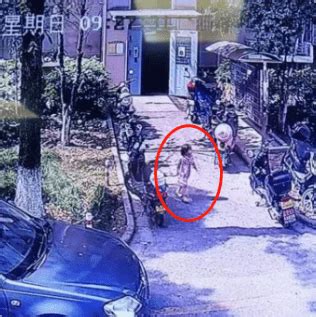 杭州3岁女孩从6楼坠落