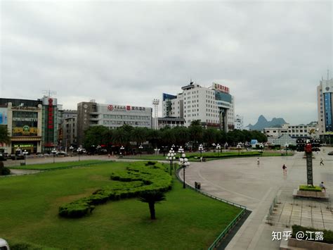 桂林中心广场附近哪里停车便宜