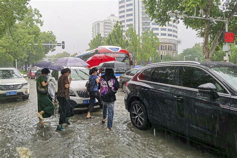 武汉暴雨全景图