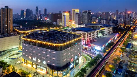 武汉8万方的商业广场