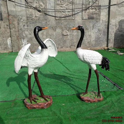 江苏卡通玻璃钢动物鹤雕塑