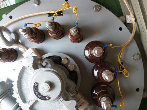 油浸式调压器接线柱示意图