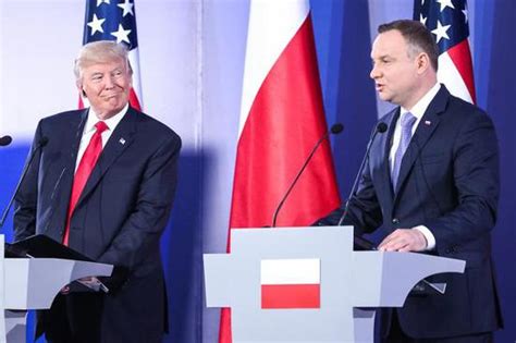 波兰总统和特朗普签约