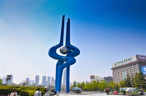 济南城市雕塑标识好的案例