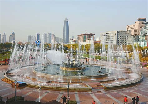 济南泉城广场喷泉时间