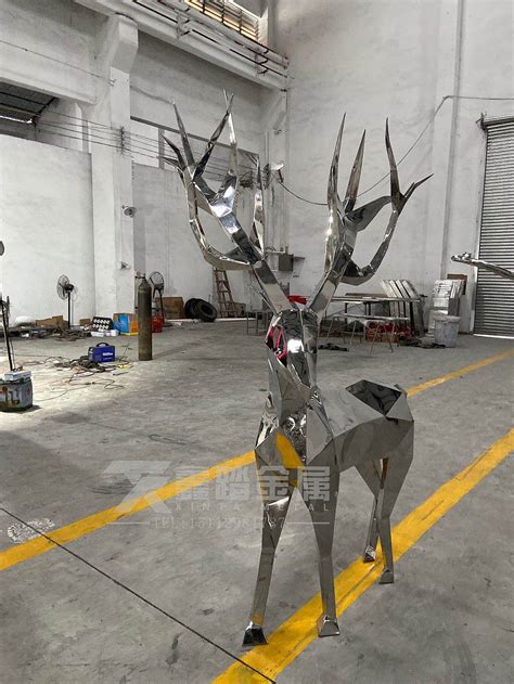 海南不锈钢鹿雕塑推荐