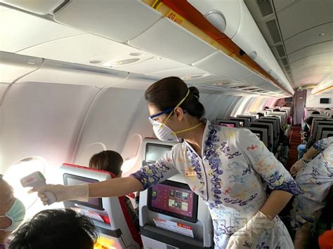 海南紧急追踪国际航班的913名乘客
