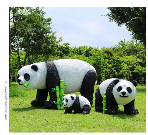 深圳公园景观玻璃钢卡通熊猫雕塑