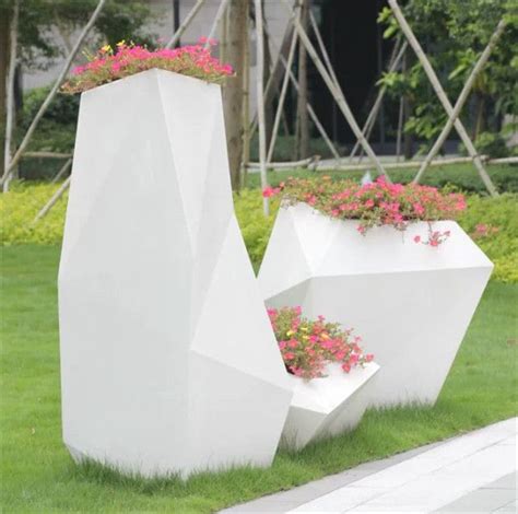深圳玻璃钢白色砂岩花盆