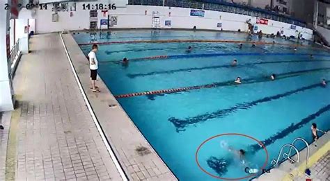 湖南一小学生在游泳馆溺亡