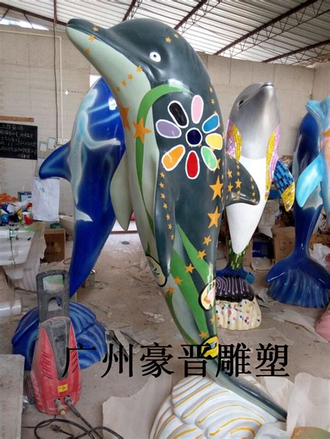 滁州特色玻璃钢雕塑定做价格