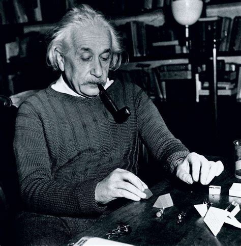 爱因斯坦传奇的一生档案观后感