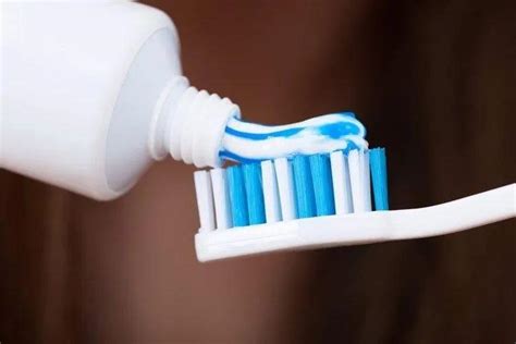 牙膏是老年斑的克星吗
