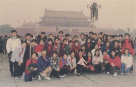 王祖蓝晒25年前6后天安门游客照