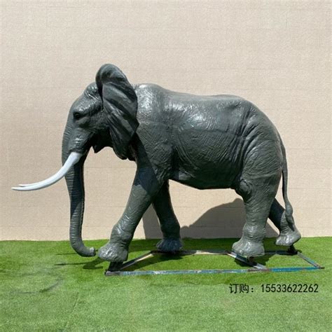 玻璃钢大象雕塑图片仿真正面