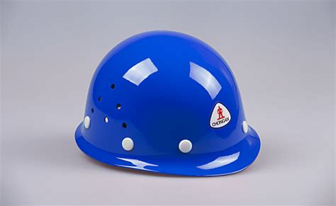 玻璃钢安全帽从产品制造完成之日起计算,使用期限不超过