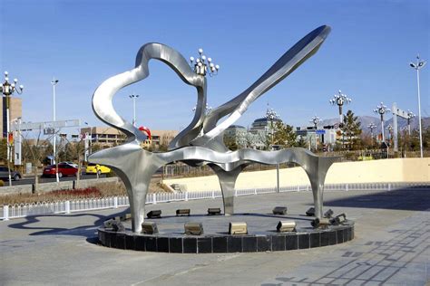 玻璃钢抽象雕塑广场创意
