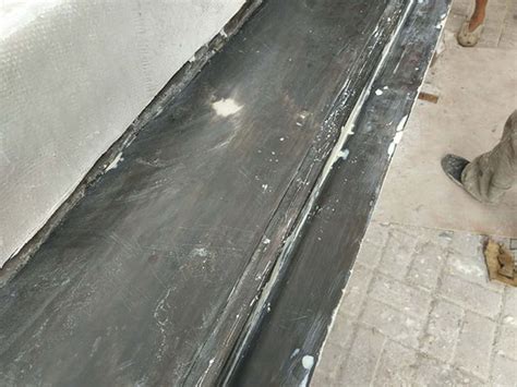 玻璃钢浴缸裂缝修理