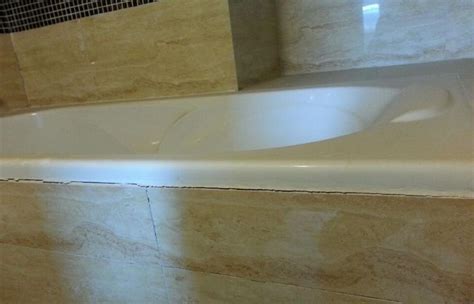 玻璃钢浴缸裂缝修补方法