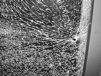 玻璃钢雕塑裂痕怎么修复