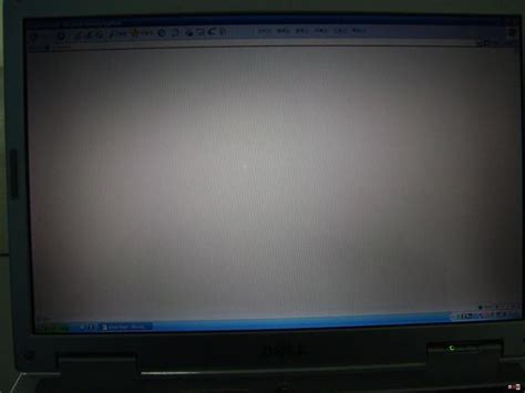 电脑屏幕随着画面变暗