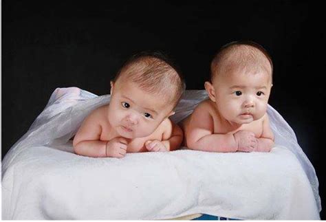 男孩双胞胎出生起名字四个字