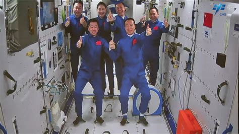 神十五航天员顺利进驻中国空间站