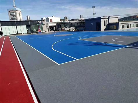 篮球场悬浮地板安装