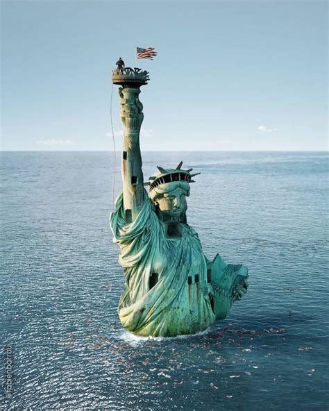 纽约自由女神像被淹没