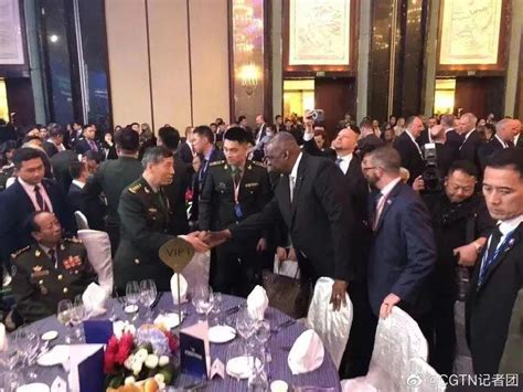 美国与中国防长开会