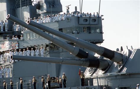 美国战舰火炮