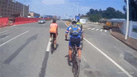 自行车竞速时最容易发生伤亡
