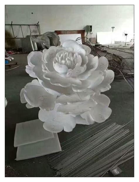 花朵泡沫雕塑制作厂家