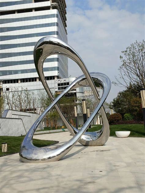 苏州大型不锈钢雕塑