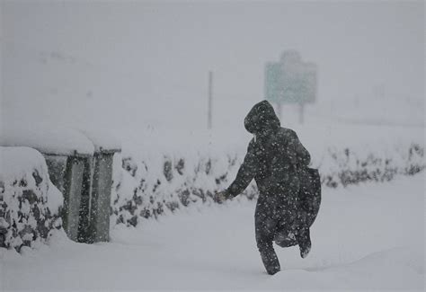 英国暴雪美女图片