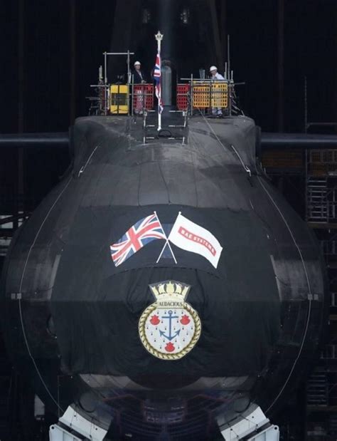 英国最新核潜艇事故