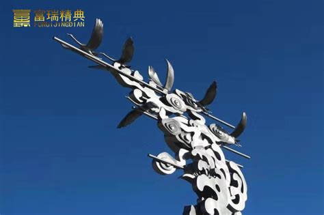 西藏镜面雕塑厂家