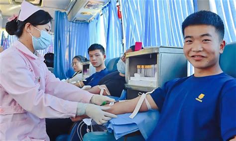 西藏阿里全体公务员献血