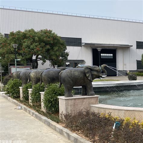 贺州树脂玻璃钢雕塑造型生产厂家